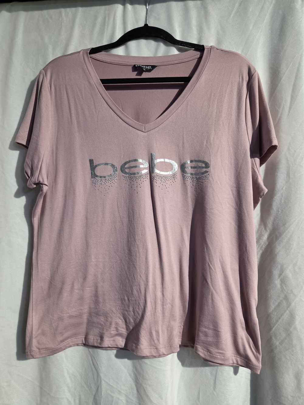bebe Dusty Pink V-Neck Logo Tee